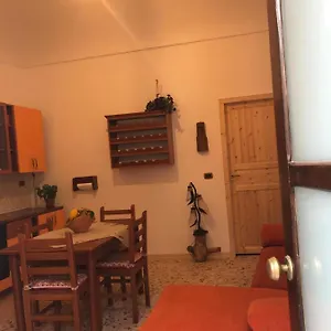https://la-casa-di-vincenzo.sicilyhotelsitaly.net